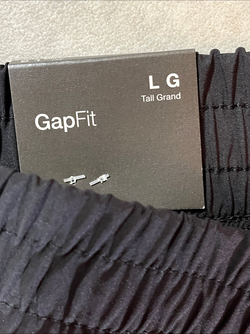 NEW GAP Black Athletic Pants
Large long
Lightweight stretch
$89.95 retail - Picture 9 of 11